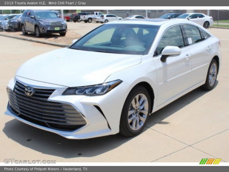 Wind Chill Pearl / Gray 2019 Toyota Avalon XLE