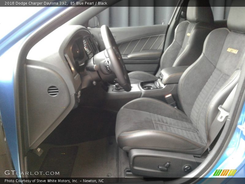 B5 Blue Pearl / Black 2018 Dodge Charger Daytona 392