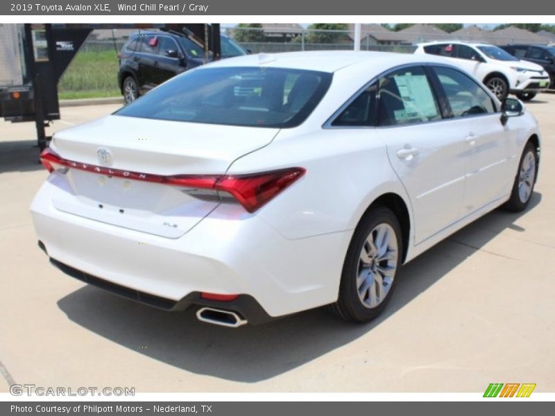 Wind Chill Pearl / Gray 2019 Toyota Avalon XLE