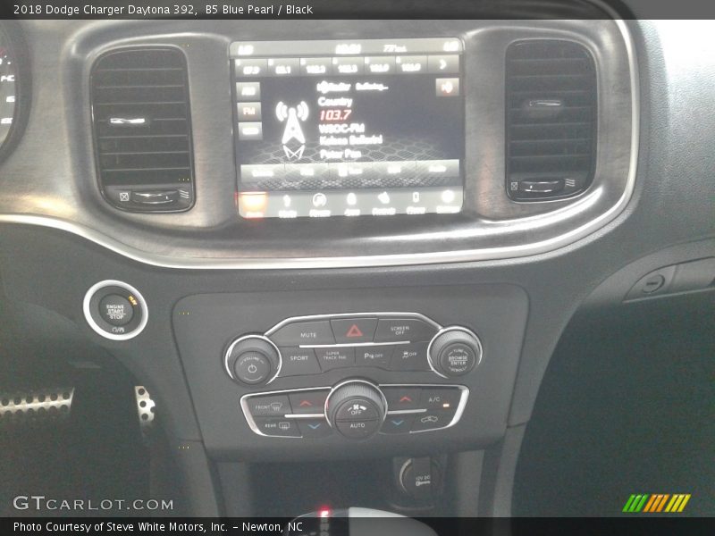 B5 Blue Pearl / Black 2018 Dodge Charger Daytona 392