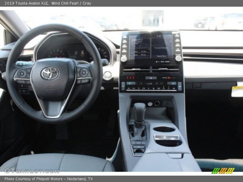 Wind Chill Pearl / Gray 2019 Toyota Avalon XLE