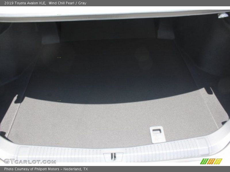 Wind Chill Pearl / Gray 2019 Toyota Avalon XLE