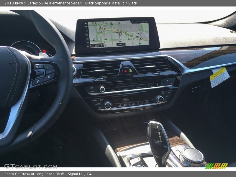 Black Sapphire Metallic / Black 2018 BMW 5 Series 530e iPerfomance Sedan