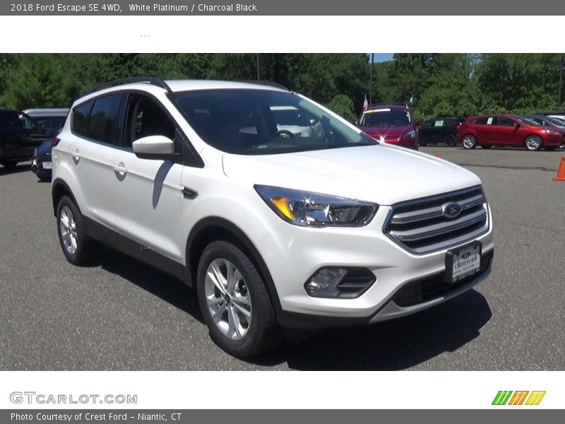 White Platinum / Charcoal Black 2018 Ford Escape SE 4WD