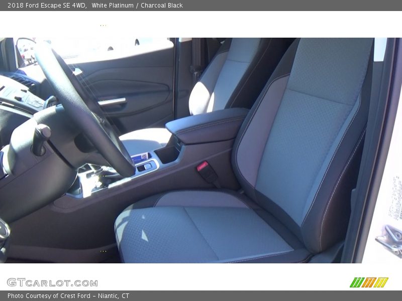 White Platinum / Charcoal Black 2018 Ford Escape SE 4WD
