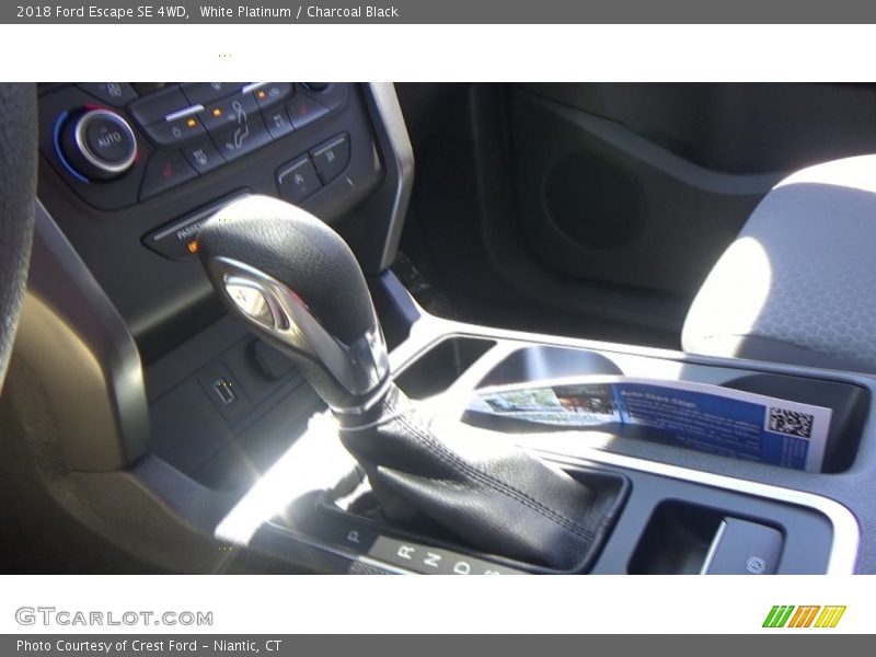 White Platinum / Charcoal Black 2018 Ford Escape SE 4WD