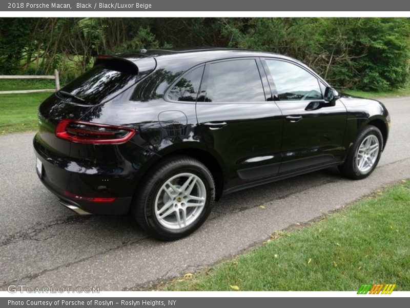 Black / Black/Luxor Beige 2018 Porsche Macan