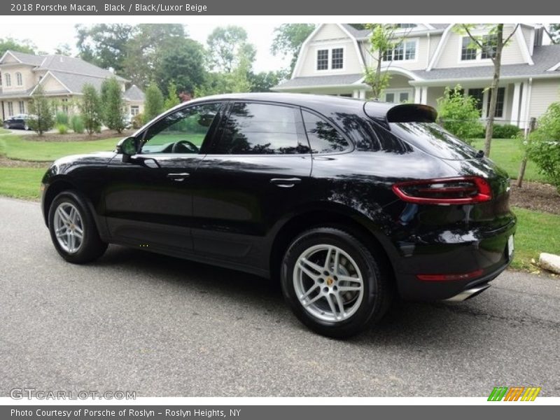 Black / Black/Luxor Beige 2018 Porsche Macan