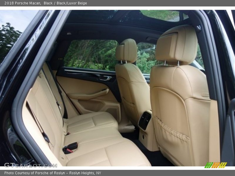 Black / Black/Luxor Beige 2018 Porsche Macan