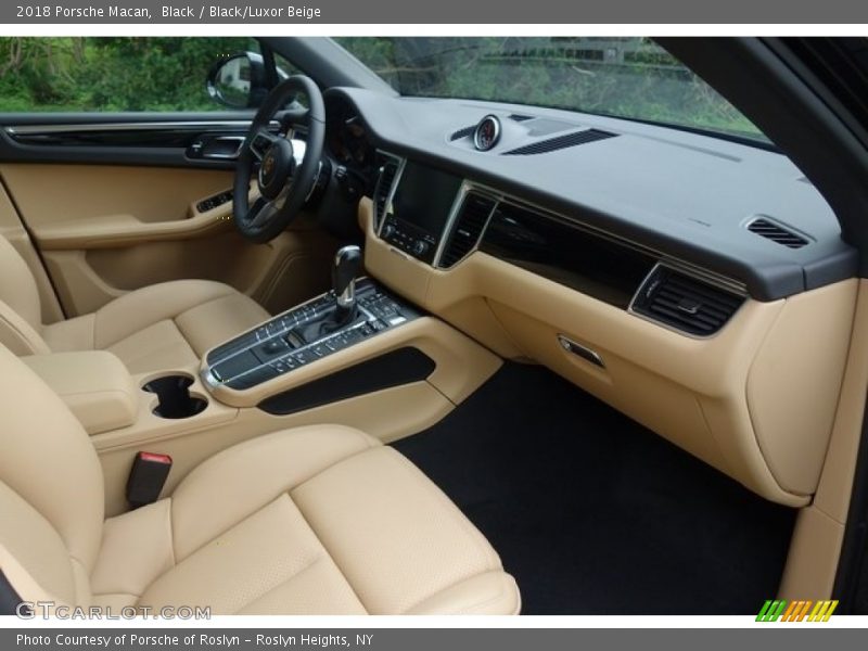 Black / Black/Luxor Beige 2018 Porsche Macan
