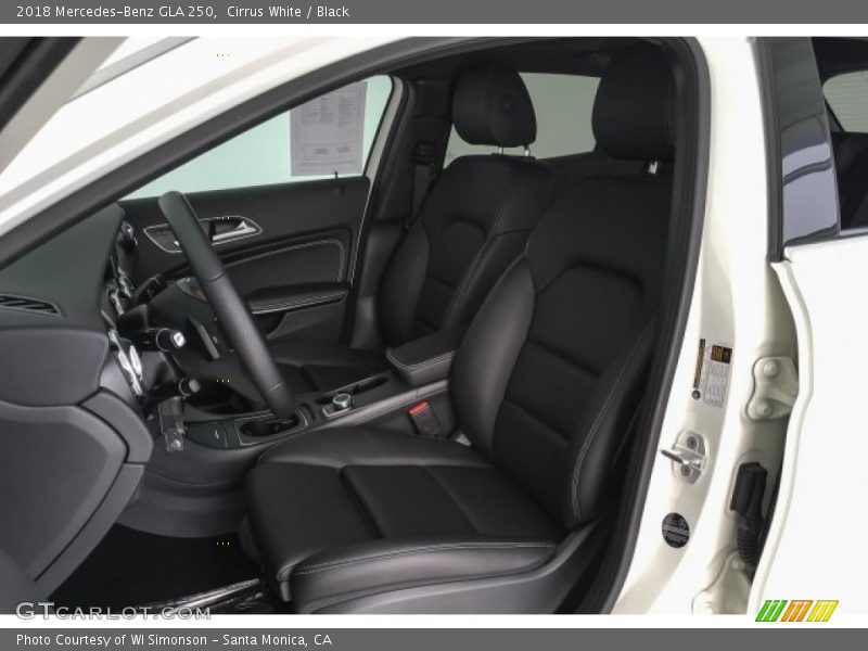 Cirrus White / Black 2018 Mercedes-Benz GLA 250