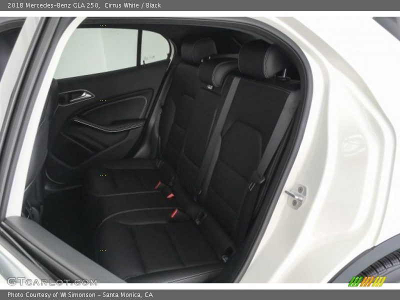 Cirrus White / Black 2018 Mercedes-Benz GLA 250