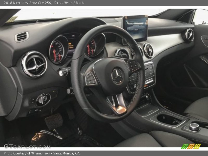 Cirrus White / Black 2018 Mercedes-Benz GLA 250