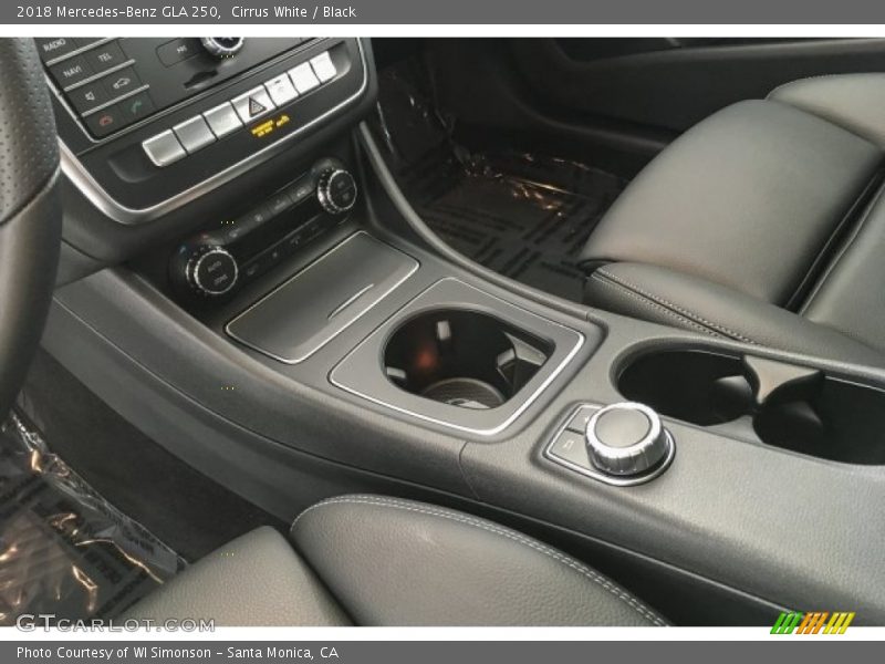 Cirrus White / Black 2018 Mercedes-Benz GLA 250