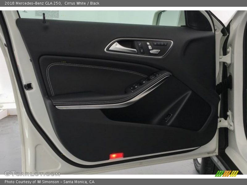 Cirrus White / Black 2018 Mercedes-Benz GLA 250