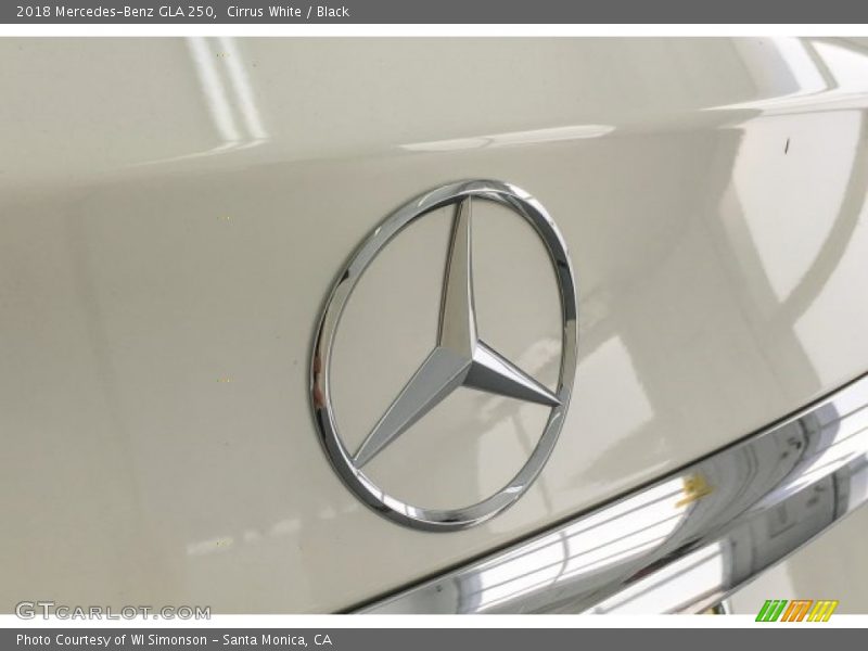 Cirrus White / Black 2018 Mercedes-Benz GLA 250