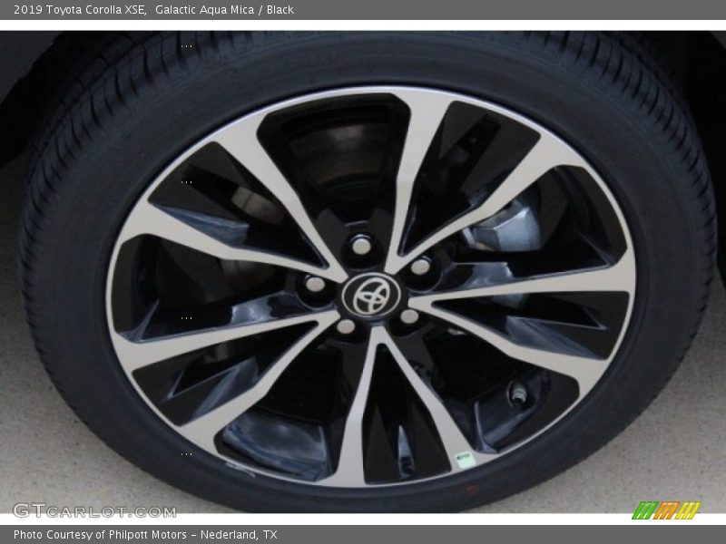 Galactic Aqua Mica / Black 2019 Toyota Corolla XSE