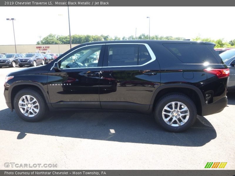 Mosaic Black Metallic / Jet Black 2019 Chevrolet Traverse LS