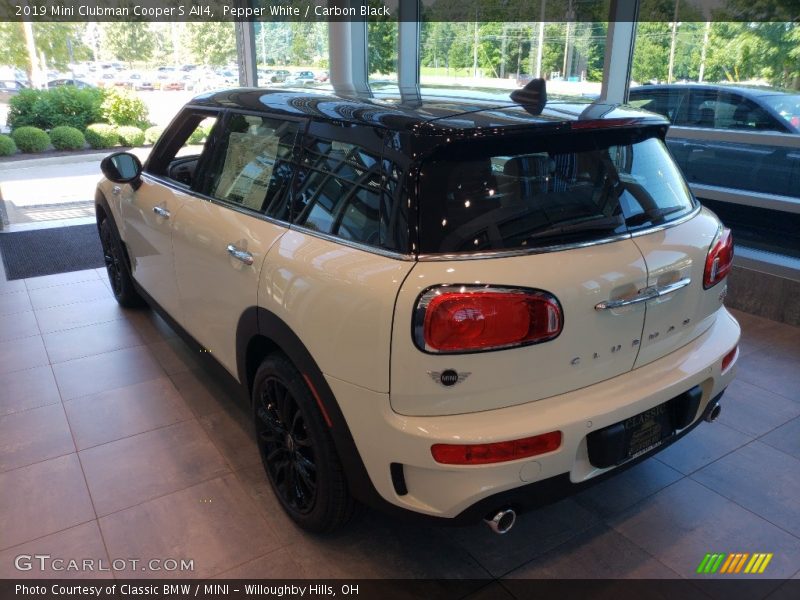 Pepper White / Carbon Black 2019 Mini Clubman Cooper S All4