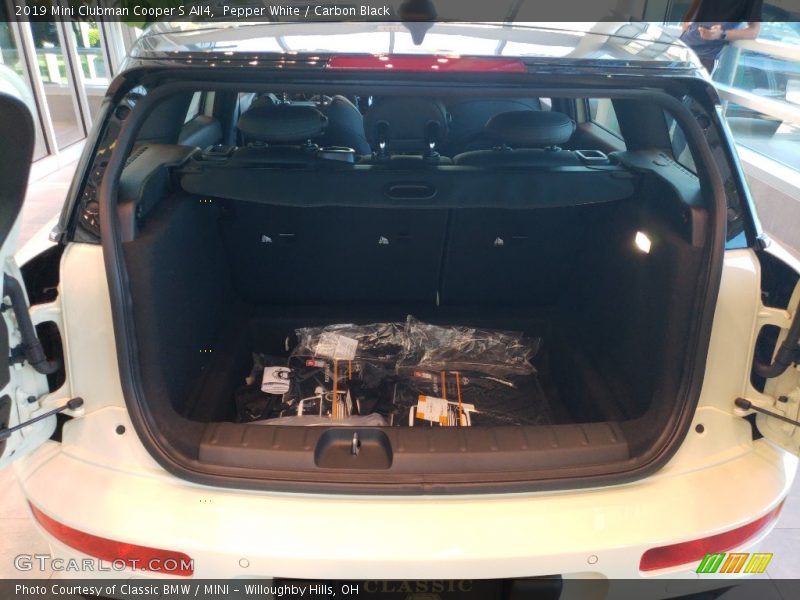 Pepper White / Carbon Black 2019 Mini Clubman Cooper S All4