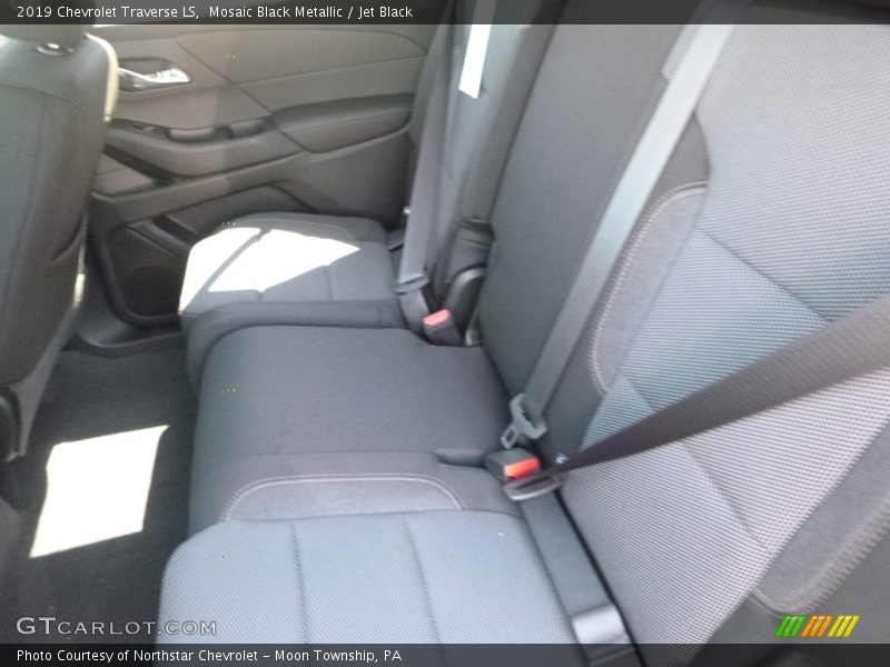 Mosaic Black Metallic / Jet Black 2019 Chevrolet Traverse LS