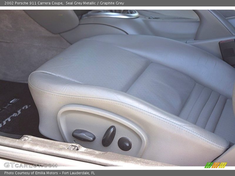 Seal Grey Metallic / Graphite Grey 2002 Porsche 911 Carrera Coupe