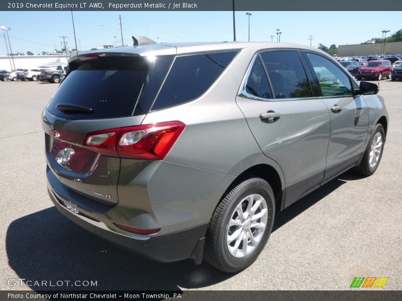 Pepperdust Metallic / Jet Black 2019 Chevrolet Equinox LT AWD