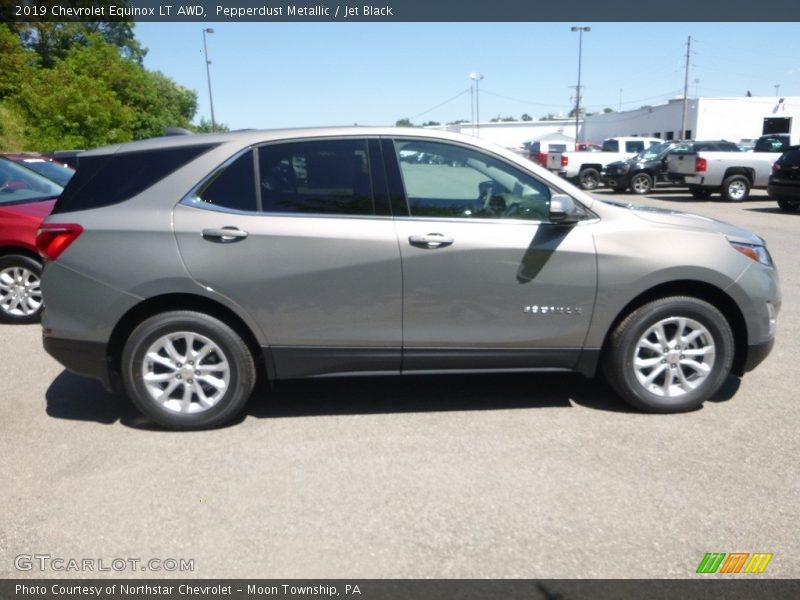 Pepperdust Metallic / Jet Black 2019 Chevrolet Equinox LT AWD