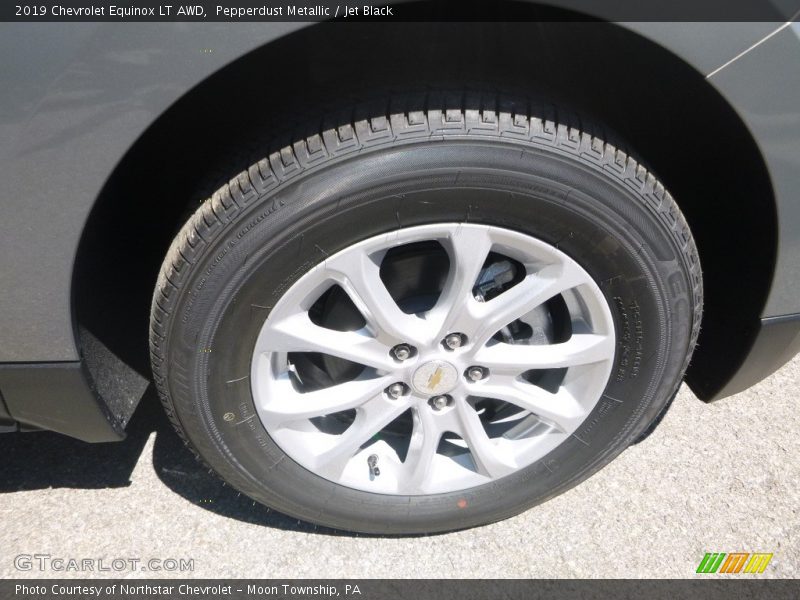 Pepperdust Metallic / Jet Black 2019 Chevrolet Equinox LT AWD