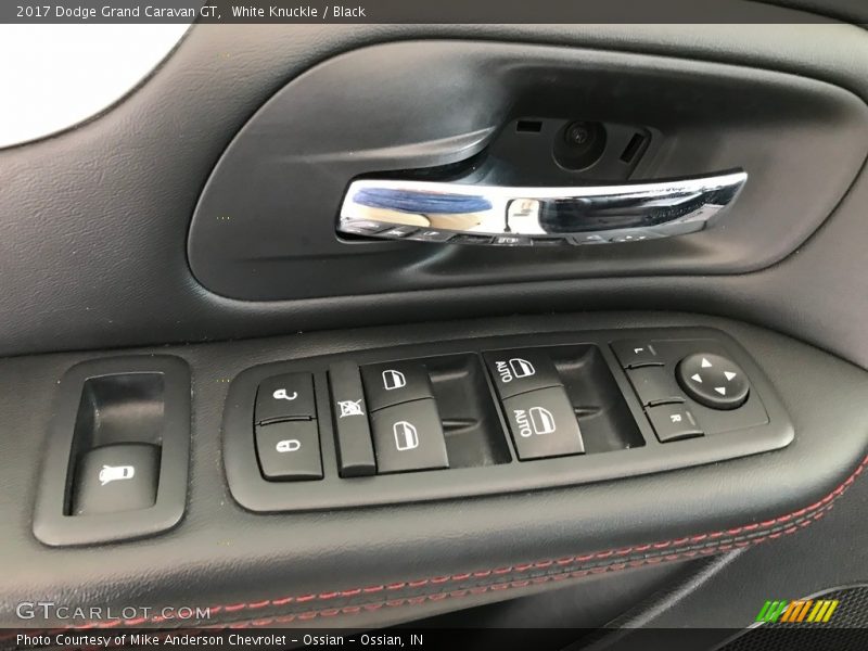 White Knuckle / Black 2017 Dodge Grand Caravan GT