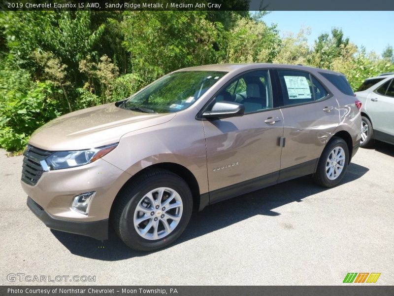 Front 3/4 View of 2019 Equinox LS AWD