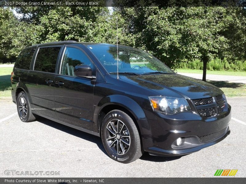 Black Onyx / Black 2017 Dodge Grand Caravan GT