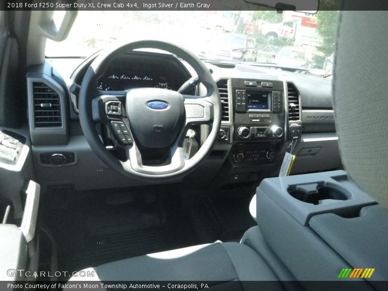 Ingot Silver / Earth Gray 2018 Ford F250 Super Duty XL Crew Cab 4x4