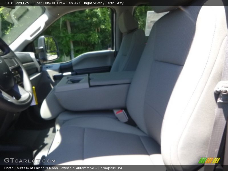 Ingot Silver / Earth Gray 2018 Ford F250 Super Duty XL Crew Cab 4x4