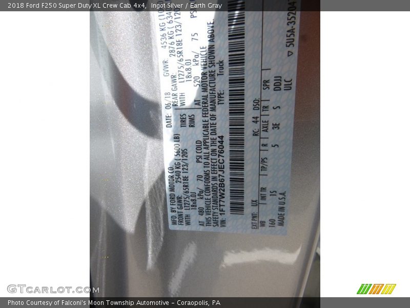 Ingot Silver / Earth Gray 2018 Ford F250 Super Duty XL Crew Cab 4x4