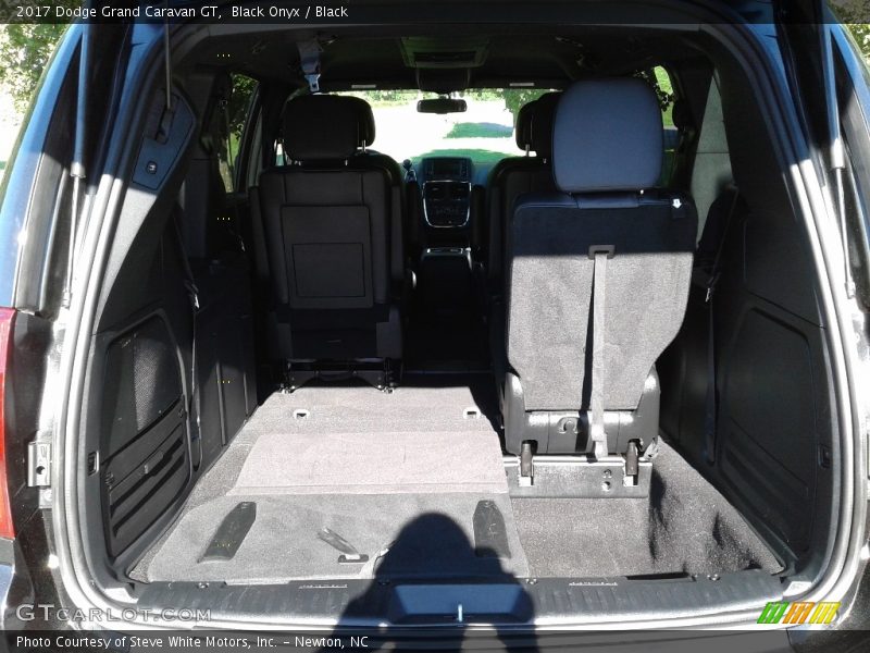 Black Onyx / Black 2017 Dodge Grand Caravan GT