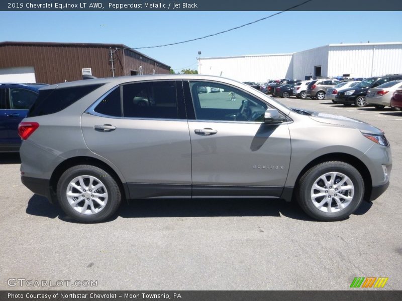 Pepperdust Metallic / Jet Black 2019 Chevrolet Equinox LT AWD