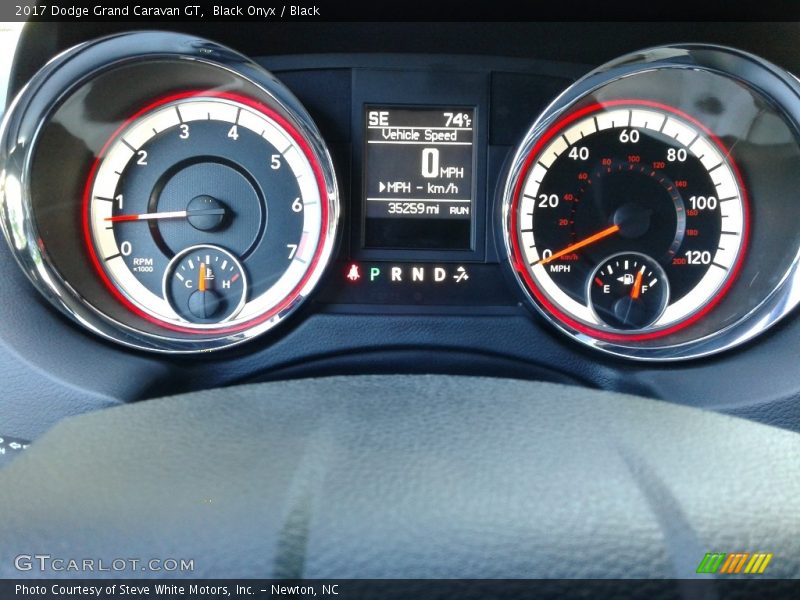 Black Onyx / Black 2017 Dodge Grand Caravan GT