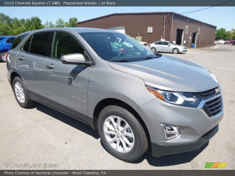 Pepperdust Metallic / Jet Black 2019 Chevrolet Equinox LT AWD