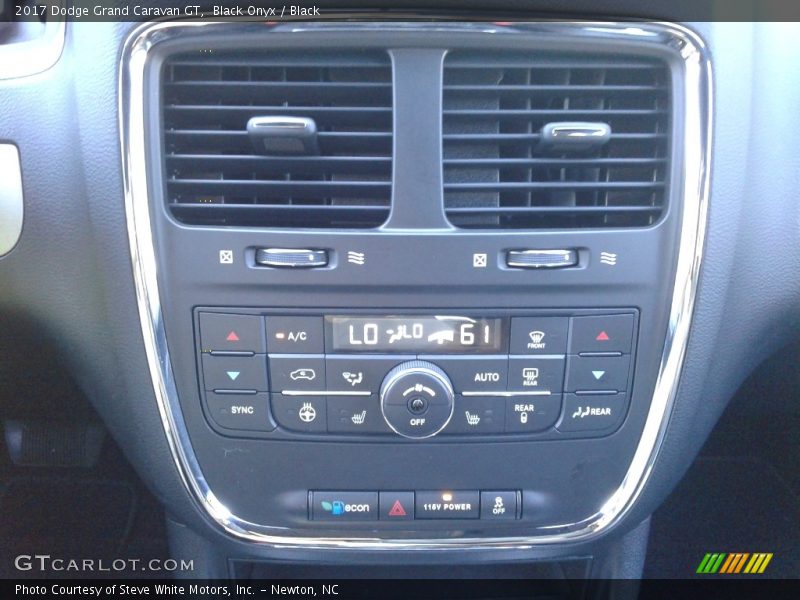 Black Onyx / Black 2017 Dodge Grand Caravan GT