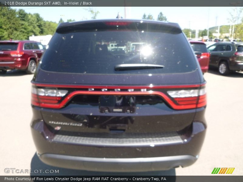 In–Violet / Black 2018 Dodge Durango SXT AWD