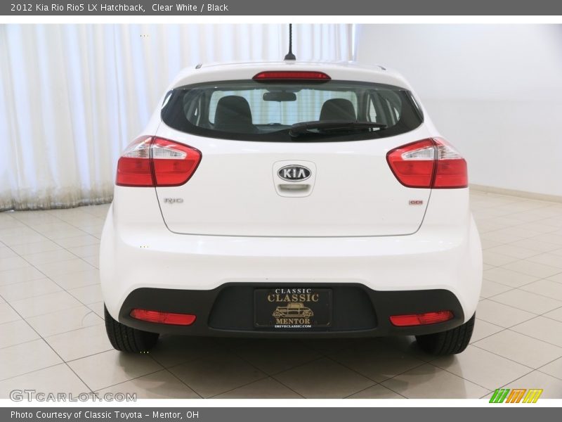 Clear White / Black 2012 Kia Rio Rio5 LX Hatchback