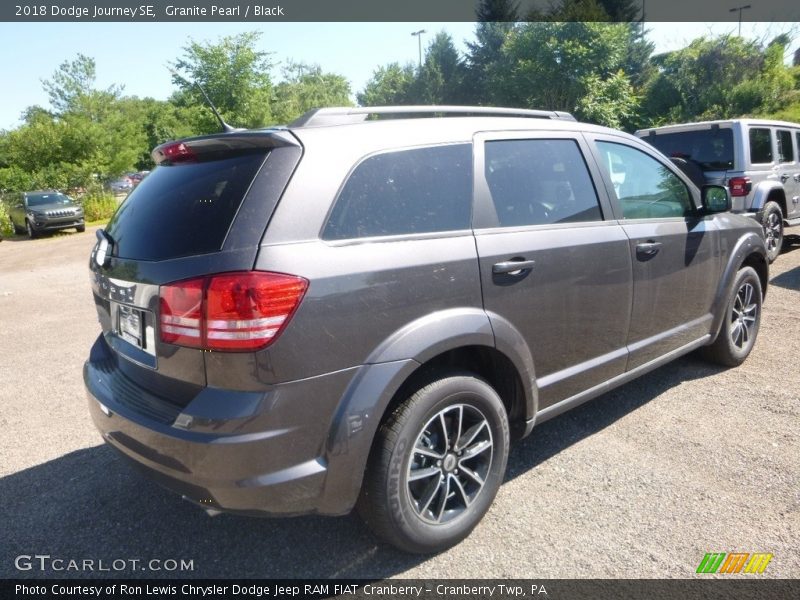 Granite Pearl / Black 2018 Dodge Journey SE
