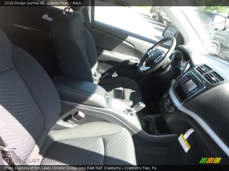 Granite Pearl / Black 2018 Dodge Journey SE