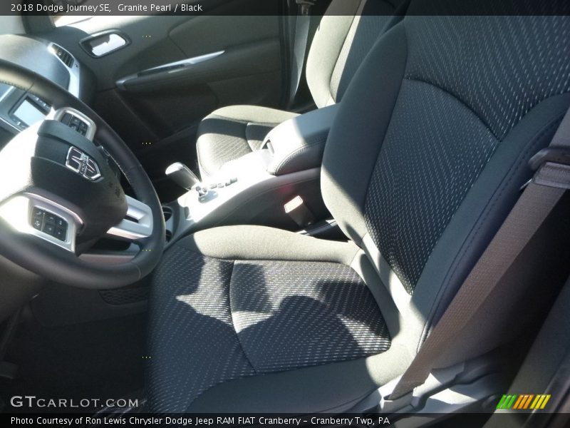 Granite Pearl / Black 2018 Dodge Journey SE