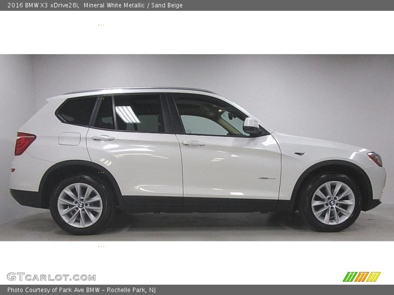 Mineral White Metallic / Sand Beige 2016 BMW X3 xDrive28i