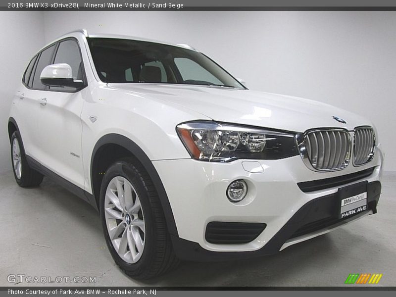 Mineral White Metallic / Sand Beige 2016 BMW X3 xDrive28i