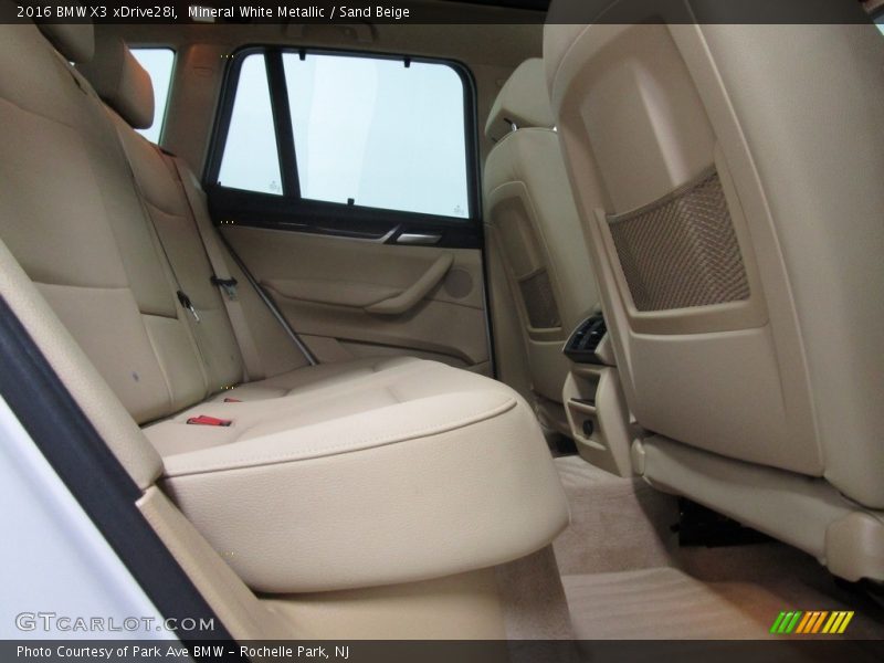 Mineral White Metallic / Sand Beige 2016 BMW X3 xDrive28i