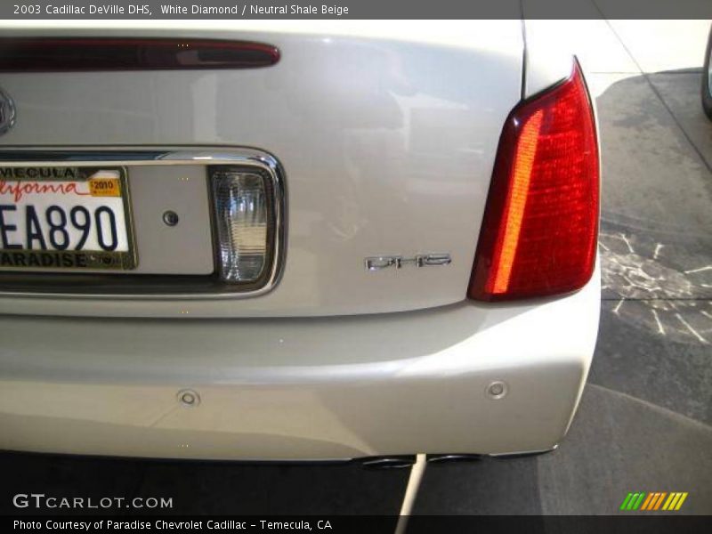 White Diamond / Neutral Shale Beige 2003 Cadillac DeVille DHS