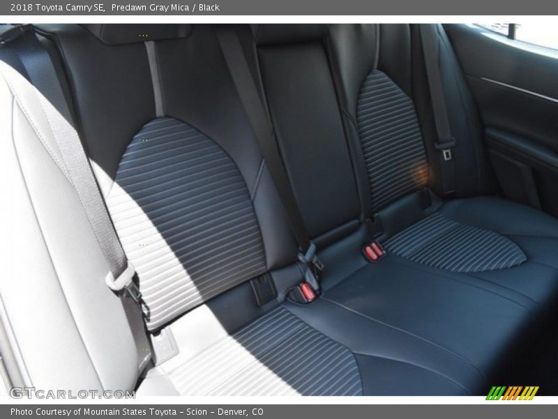 Predawn Gray Mica / Black 2018 Toyota Camry SE